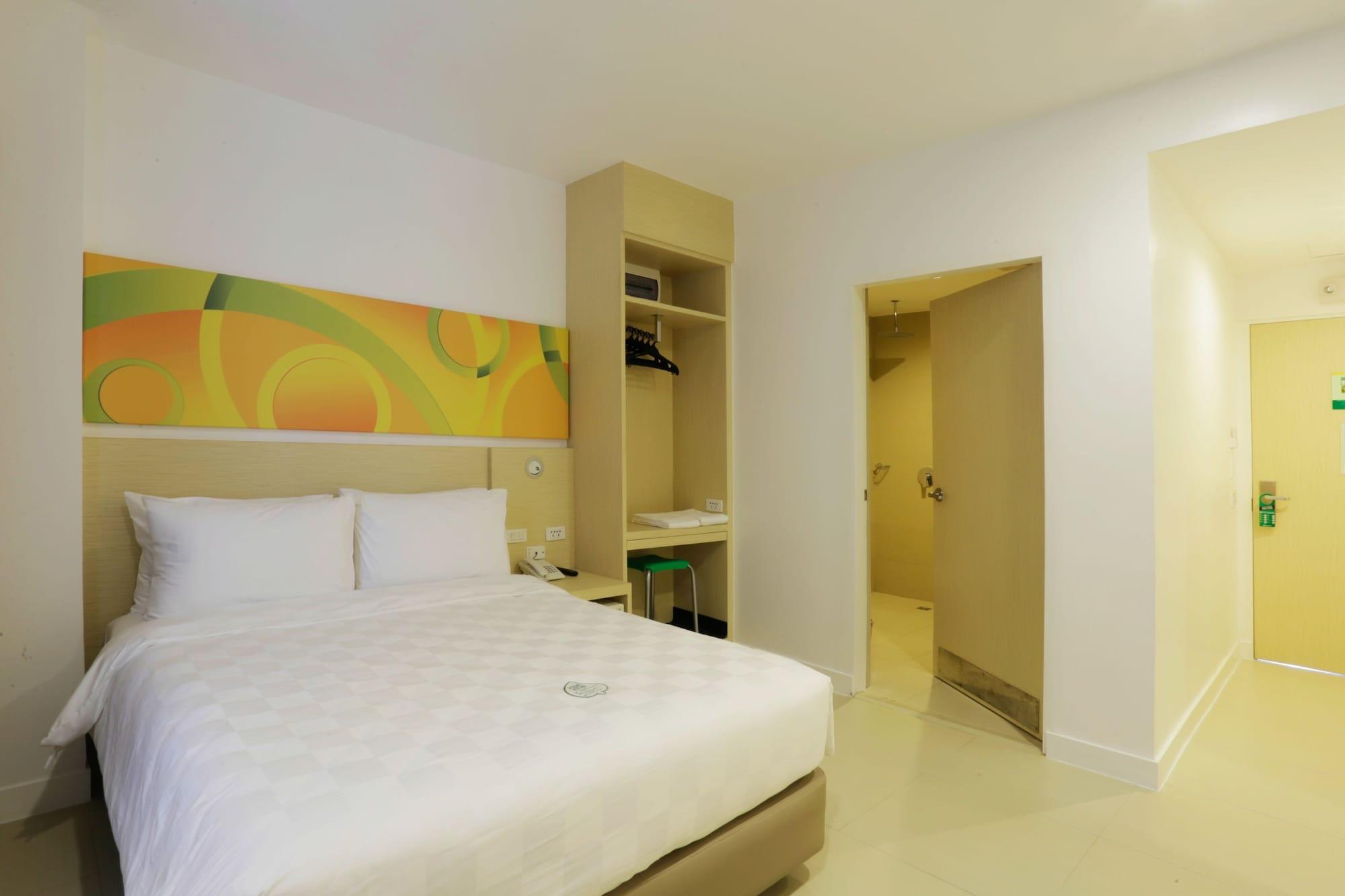 קואזון סיטי Go Hotels Timog מראה חיצוני תמונה