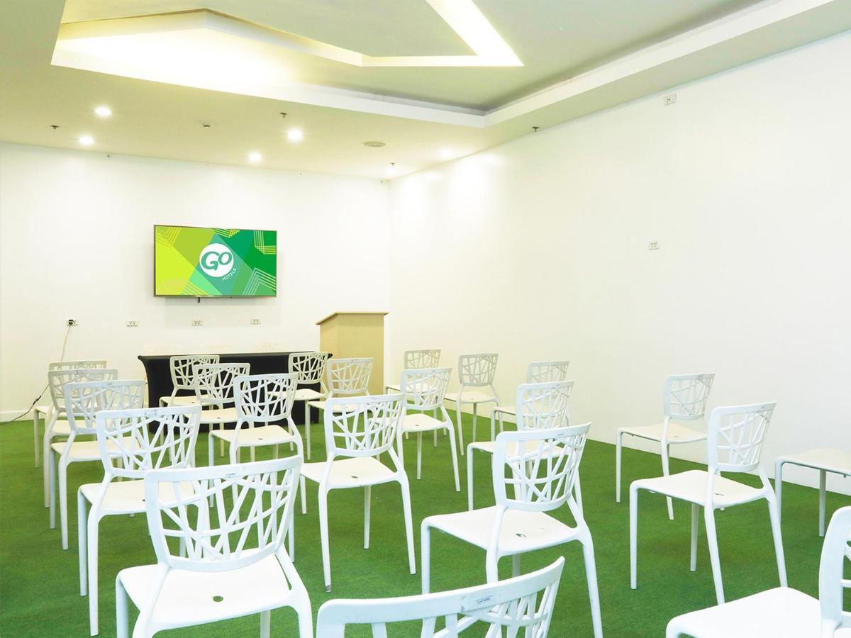 קואזון סיטי Go Hotels Timog מראה חיצוני תמונה
