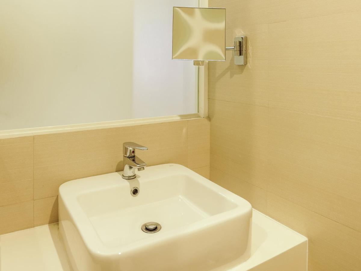 קואזון סיטי Go Hotels Timog מראה חיצוני תמונה