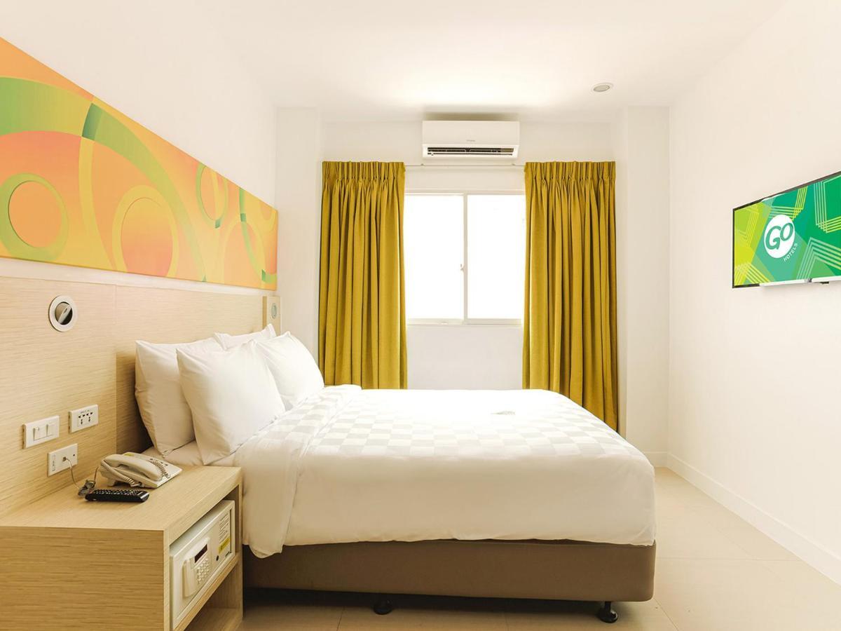 קואזון סיטי Go Hotels Timog מראה חיצוני תמונה