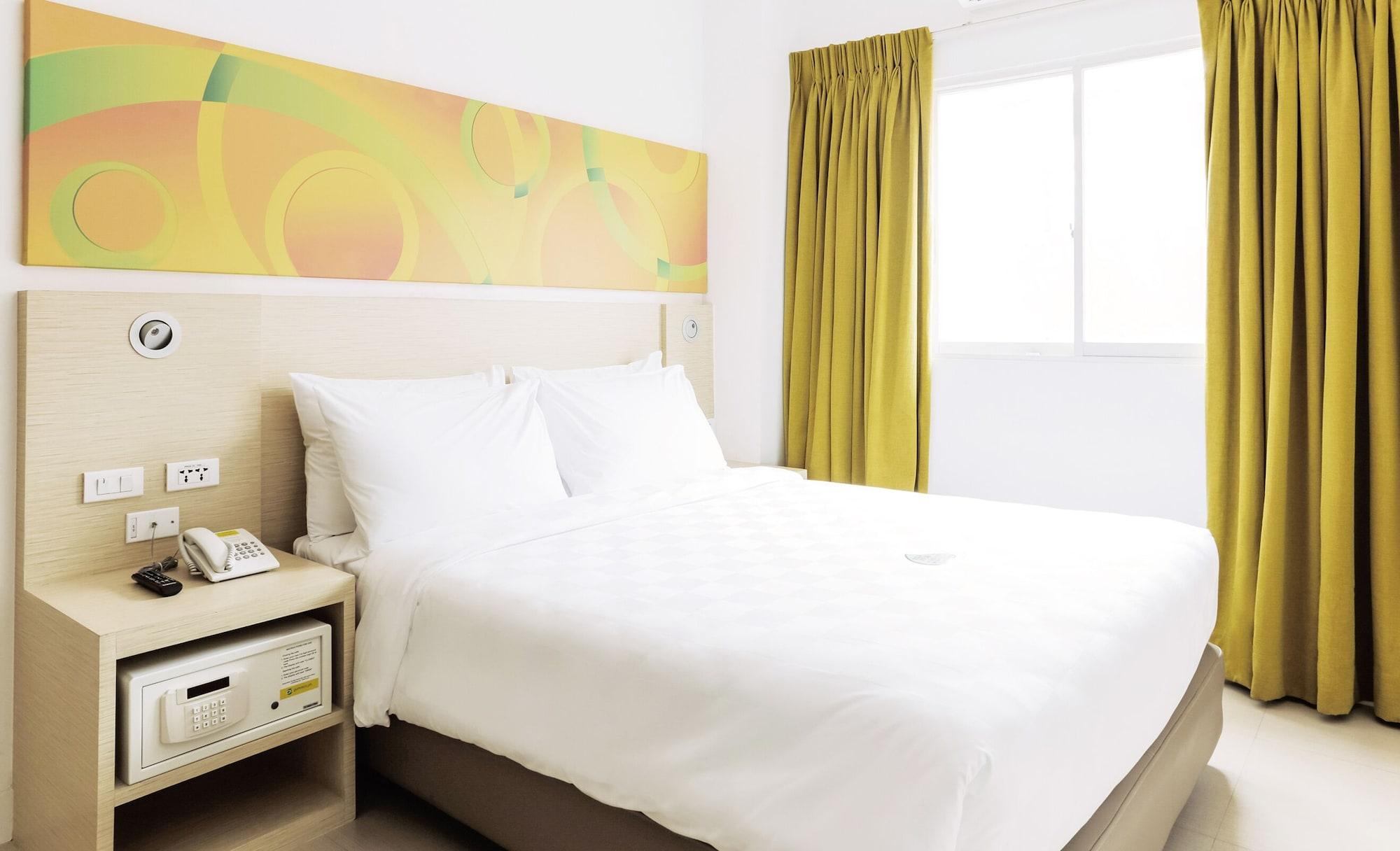 קואזון סיטי Go Hotels Timog מראה חיצוני תמונה