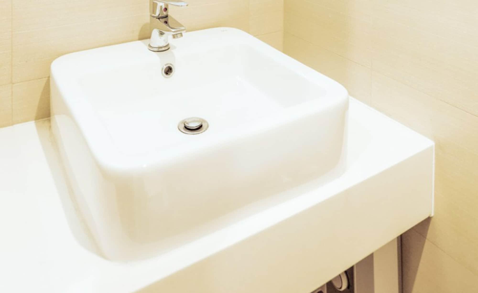 קואזון סיטי Go Hotels Timog מראה חיצוני תמונה