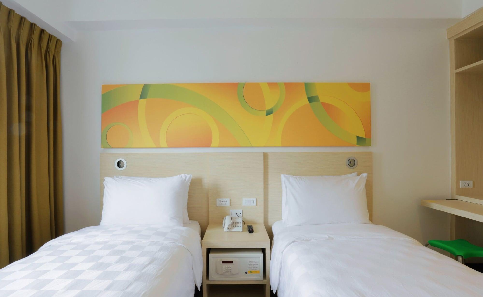 קואזון סיטי Go Hotels Timog מראה חיצוני תמונה